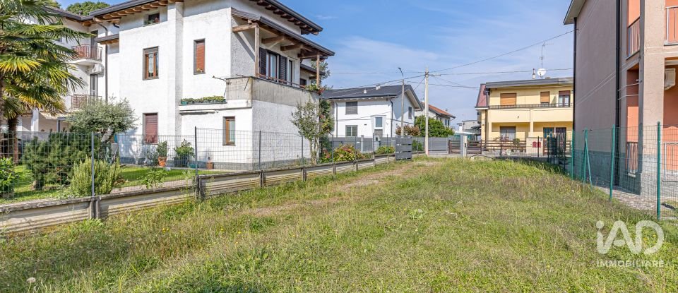 Casale 3 locali di 145 m² in Novedrate (22060)