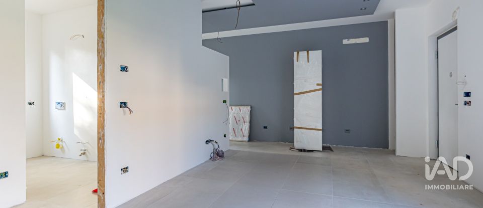 Casale 3 locali di 145 m² in Novedrate (22060)