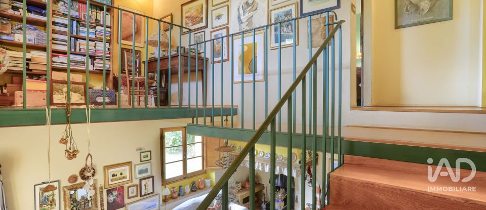 Casale 6 locali di 185 m² in Sovicille (53018)