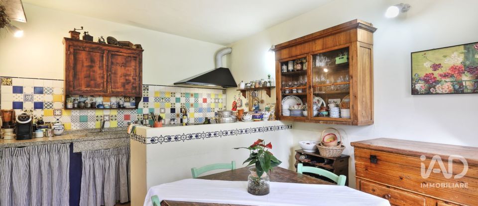 Casale 6 locali di 185 m² in Sovicille (53018)