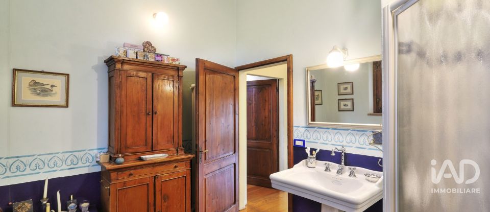 Casale 6 locali di 185 m² in Sovicille (53018)