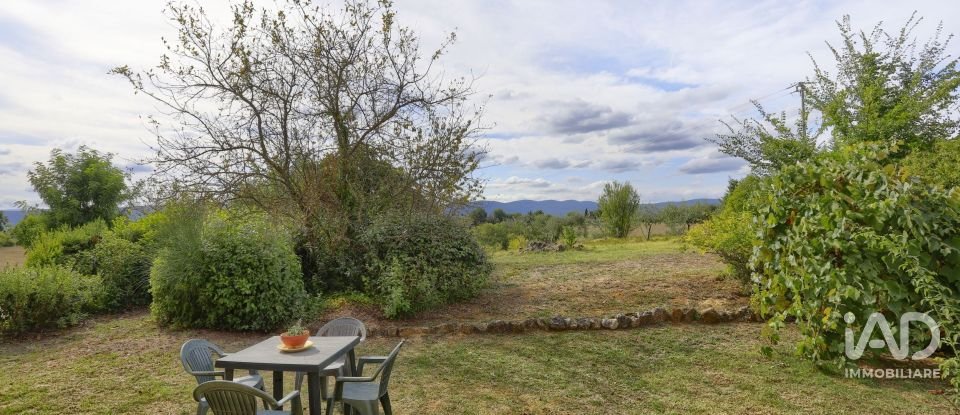 Casale 6 locali di 185 m² in Sovicille (53018)