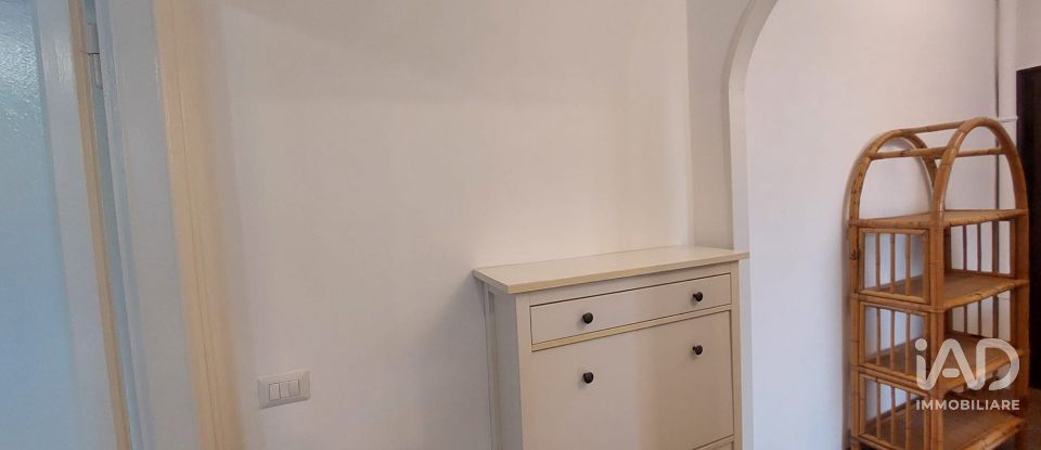 Two-room apartment of 63 m² in Milano (20133)