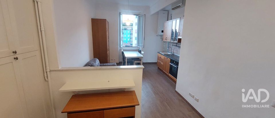 Two-room apartment of 63 m² in Milano (20133)