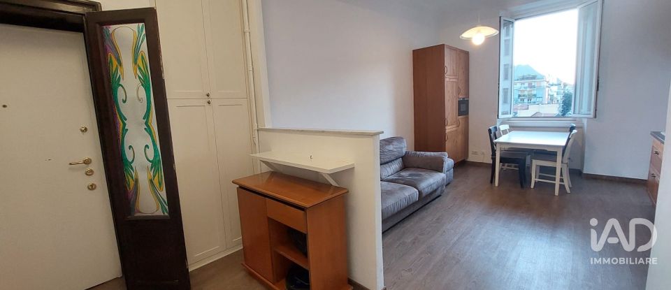 Two-room apartment of 63 m² in Milano (20133)