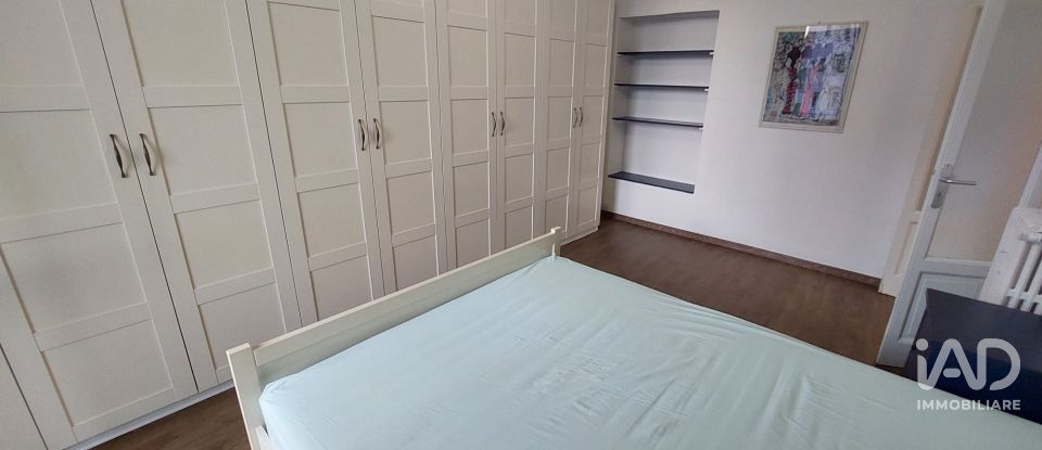 Two-room apartment of 63 m² in Milano (20133)