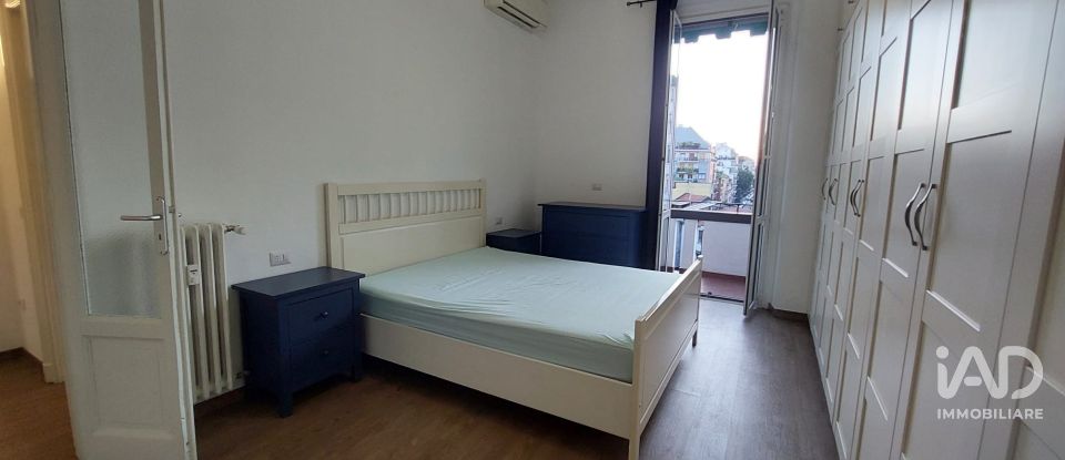 Two-room apartment of 63 m² in Milano (20133)