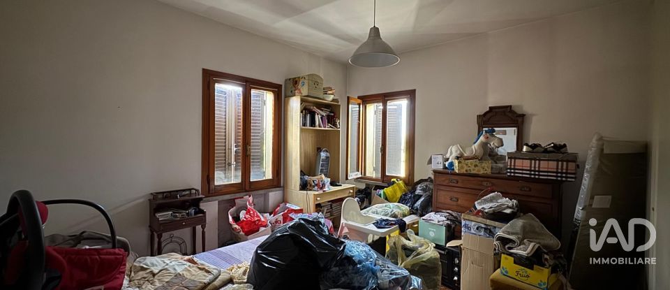 Casa indipendente / Villa 6 locali di 205 m² in Mirandola (41037)