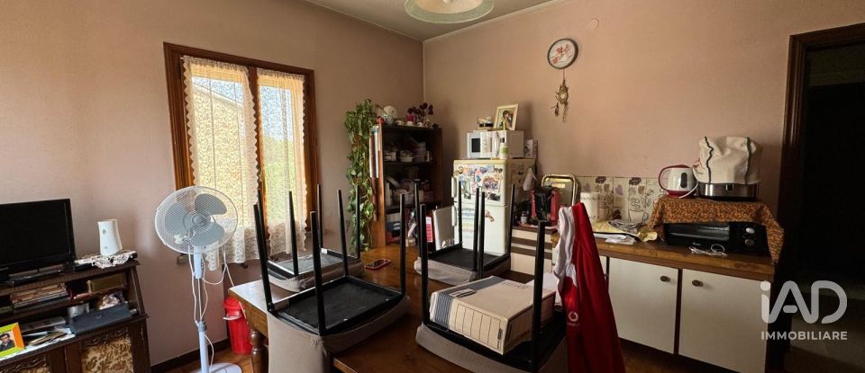 Casa indipendente / Villa 6 locali di 205 m² in Mirandola (41037)