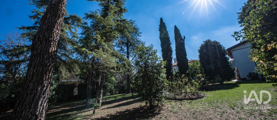 House 9 rooms of 222 m² in Codigoro (44021)