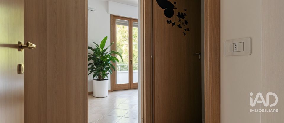 Appartamento 6 locali di 98 m² a Jesi (60035)