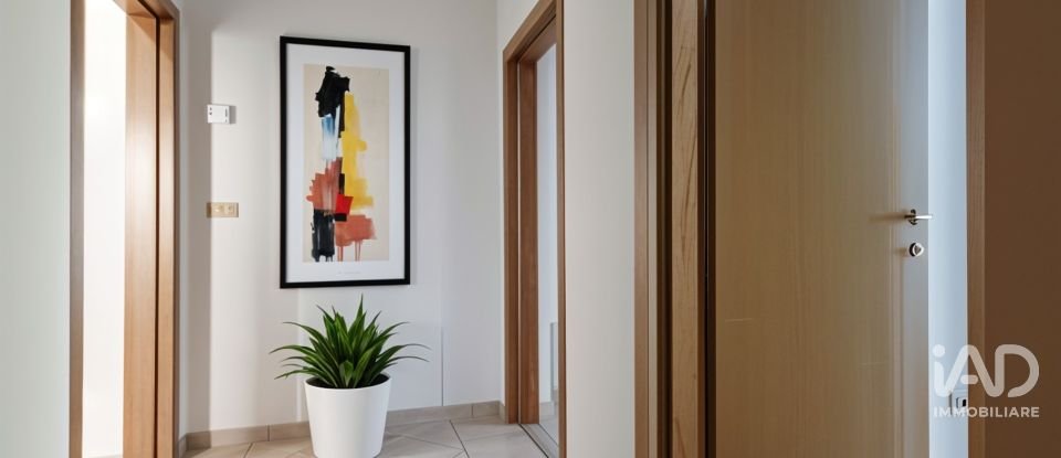 Appartamento 6 locali di 98 m² a Jesi (60035)