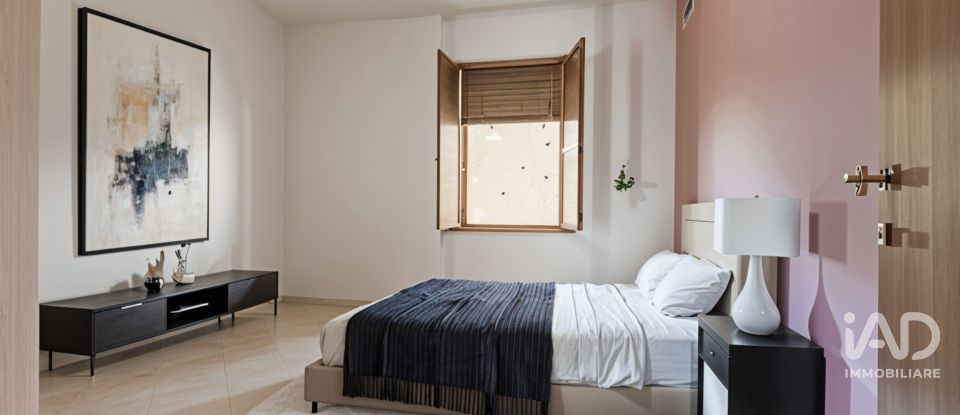 Appartamento 6 locali di 98 m² a Jesi (60035)