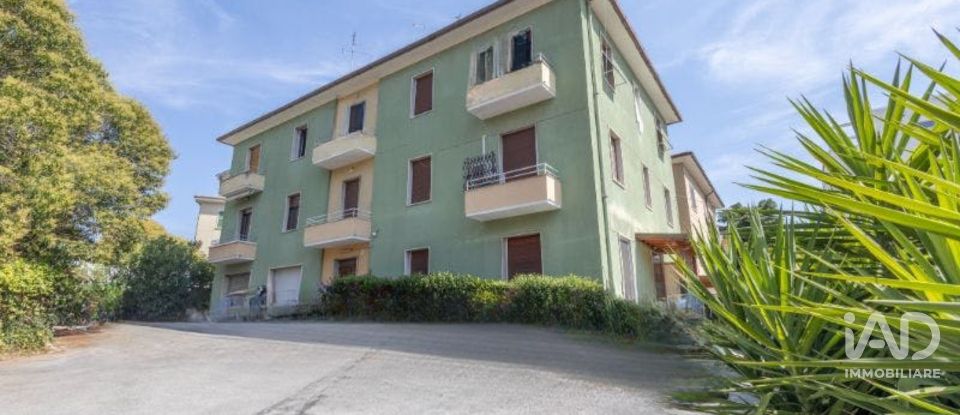 Appartamento 6 locali di 98 m² a Jesi (60035)