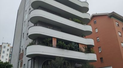 Negozio / locale commerciale di 220 m² in Torino (10135)