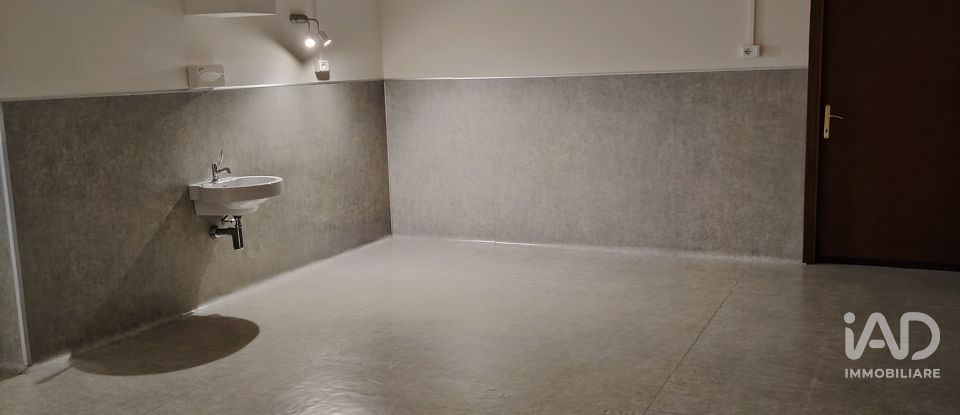 Shop / premises commercial of 220 m² in Torino (10135)