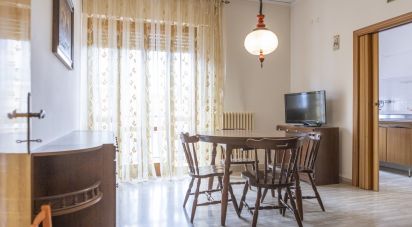 Appartamento 5 locali di 147 m² a Loreto (60025)