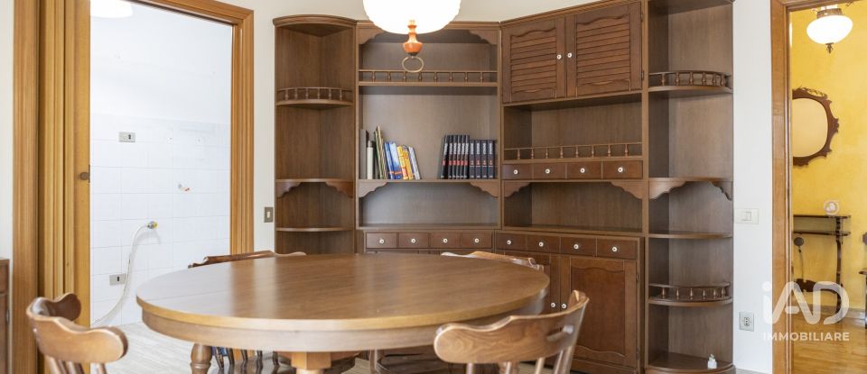 Appartamento 5 locali di 147 m² a Loreto (60025)