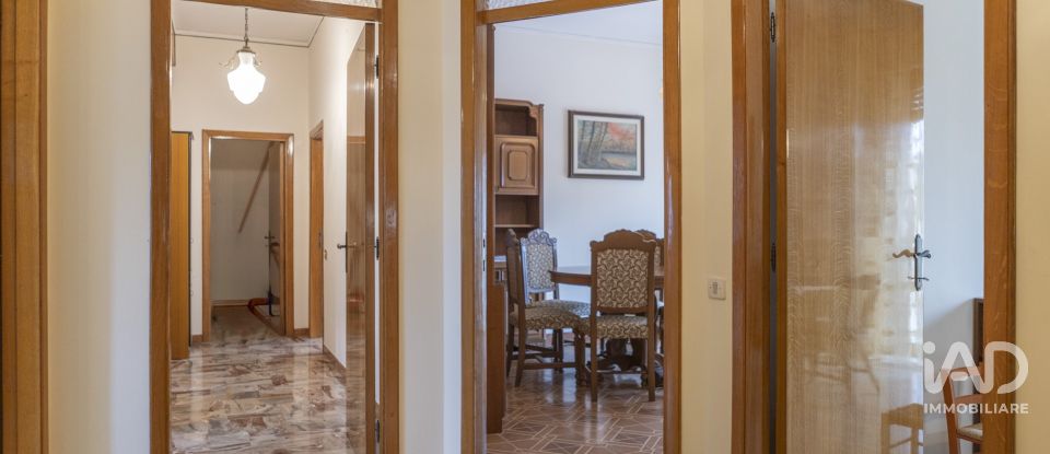 Appartamento 5 locali di 147 m² a Loreto (60025)