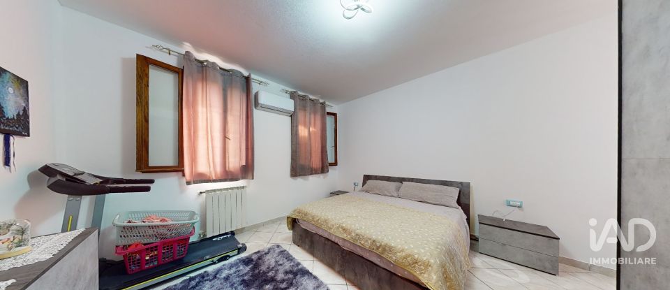 Farm 4 rooms of 130 m² in Finale Emilia (41034)