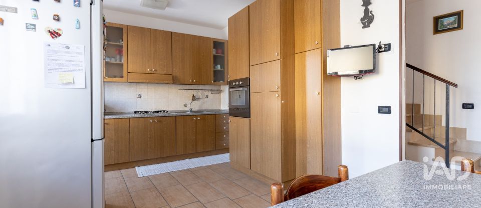 Casa indipendente / Villa 8 locali di 130 m² in Calcinaia (56012)