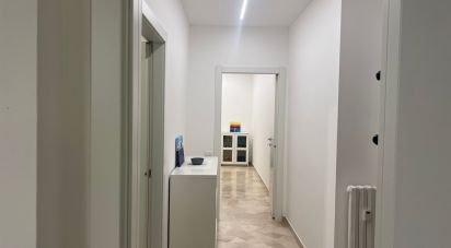 Appartamento 6 locali di 120 m² a Monza (20900)