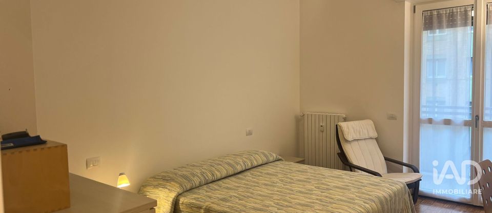 Apartment 6 rooms of 120 m² in Monza (20900)