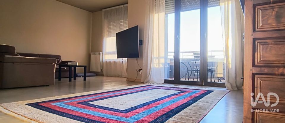 Appartamento 7 locali di 150 m² a Crema (26013)