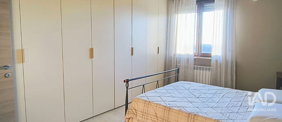 Appartamento 7 locali di 150 m² a Crema (26013)