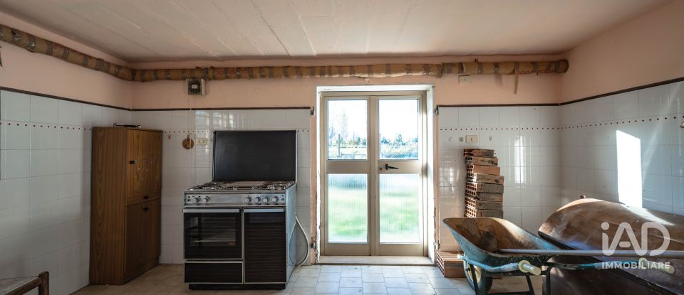 House 7 rooms of 200 m² in Migliarino (44027)