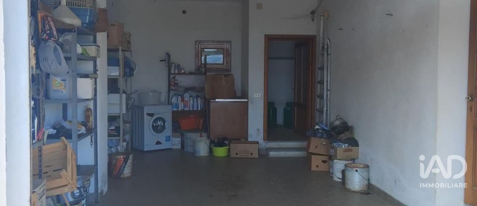 House 16 rooms of 220 m² in Dego (17058)