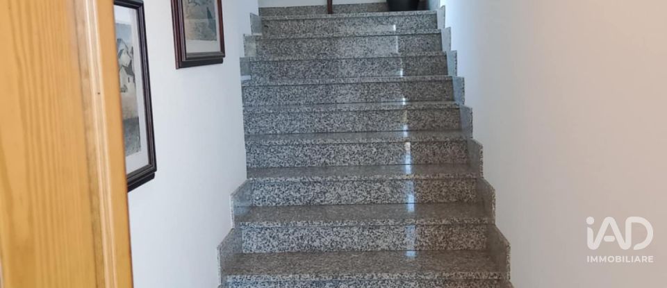 House 16 rooms of 220 m² in Dego (17058)