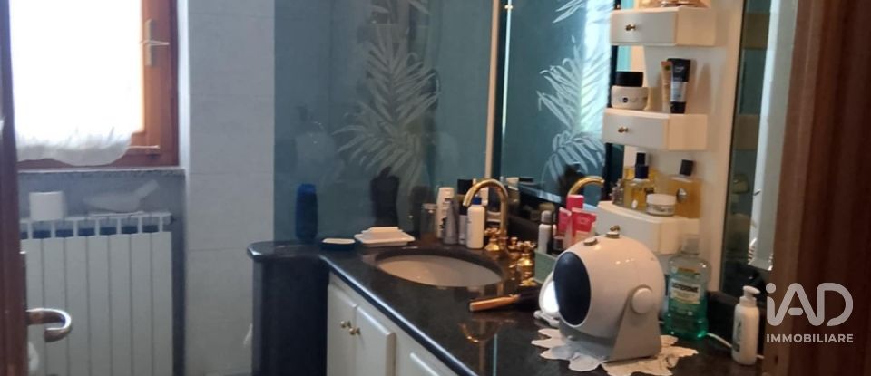 House 16 rooms of 220 m² in Dego (17058)