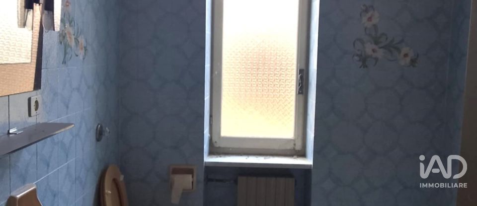 House 16 rooms of 220 m² in Dego (17058)