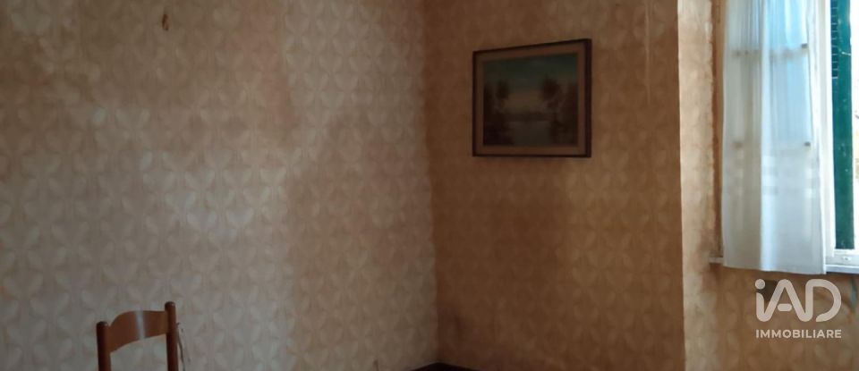 House 16 rooms of 220 m² in Dego (17058)