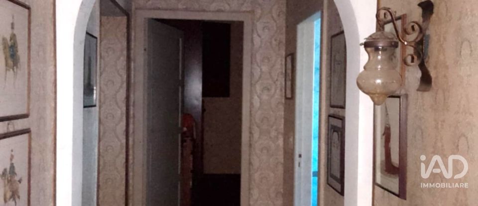 House 16 rooms of 220 m² in Dego (17058)