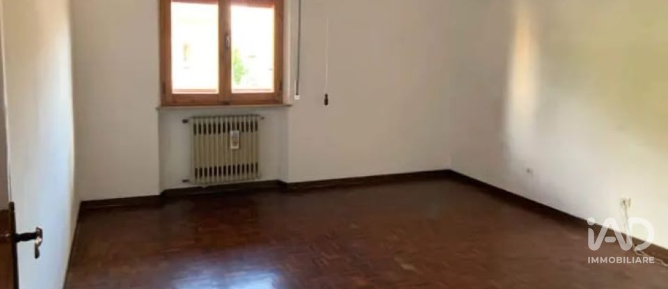 Apartment 6 rooms of 140 m² in Matelica (62024)