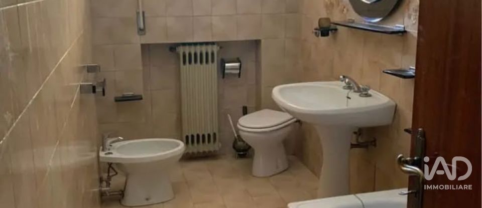 Apartment 6 rooms of 140 m² in Matelica (62024)