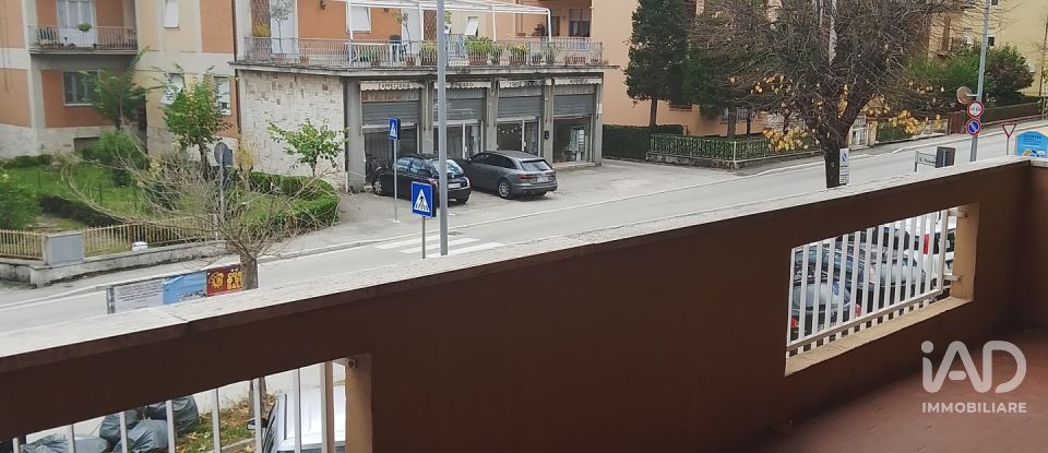 Apartment 6 rooms of 140 m² in Matelica (62024)