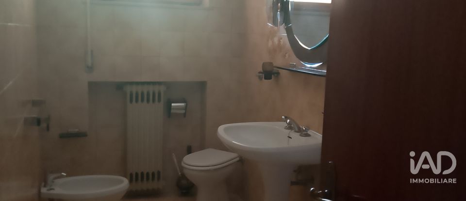 Apartment 6 rooms of 140 m² in Matelica (62024)