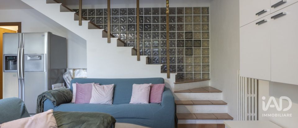 House 6 rooms of 199 m² in Urbino (61029)