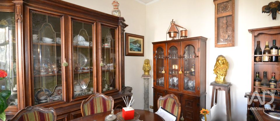 Quadrilocale di 83 m² a Genova (16159)