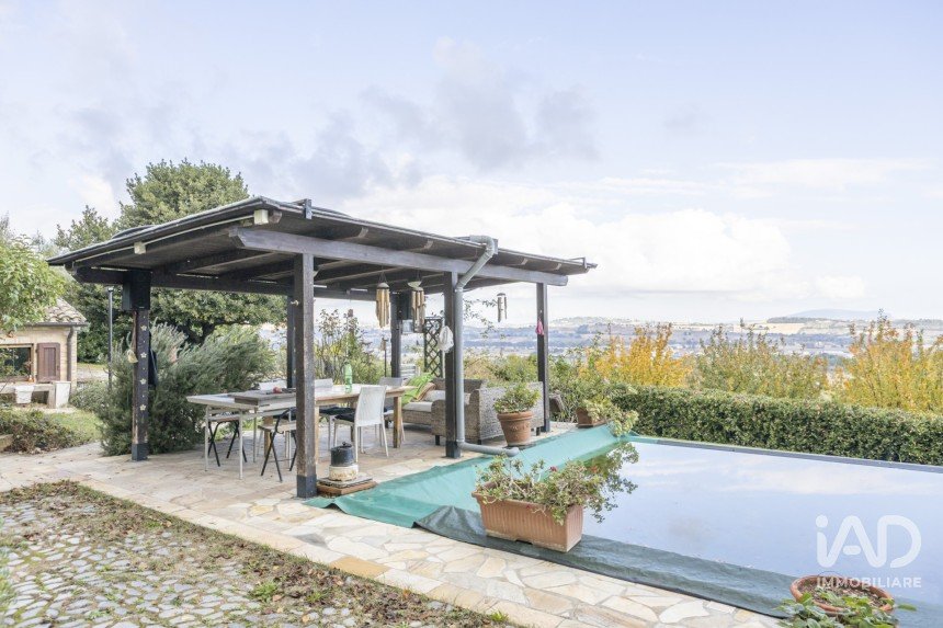 House 3 rooms of 71 m² in Potenza Picena (62018)