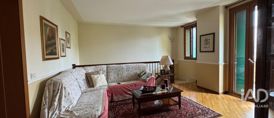 Trilocale di 88 m² a Mirandola (41037)