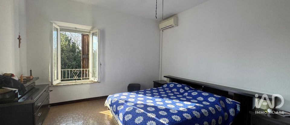 Casa indipendente / Villa 8 locali di 226 m² in Mirandola (41037)