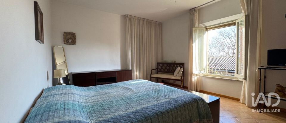 Casa indipendente / Villa 8 locali di 226 m² in Mirandola (41037)