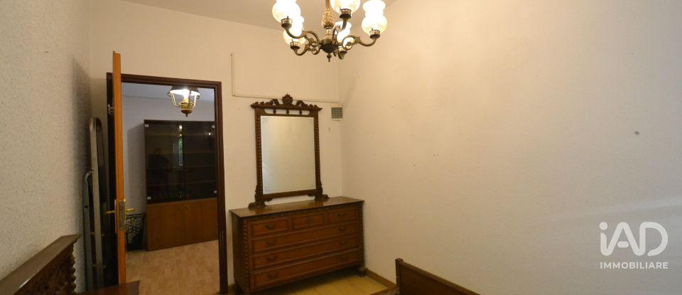 Three-room apartment of 65 m² in Crocefieschi (16010)