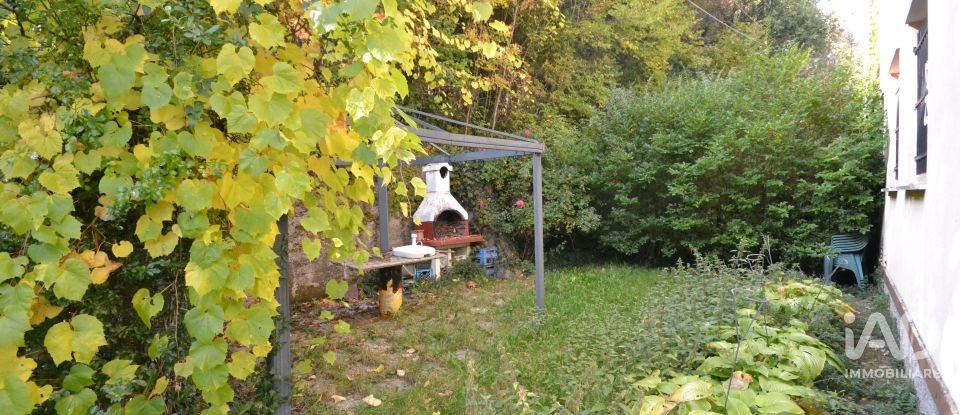 Three-room apartment of 65 m² in Crocefieschi (16010)