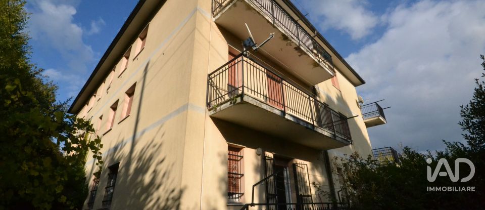 Three-room apartment of 65 m² in Crocefieschi (16010)