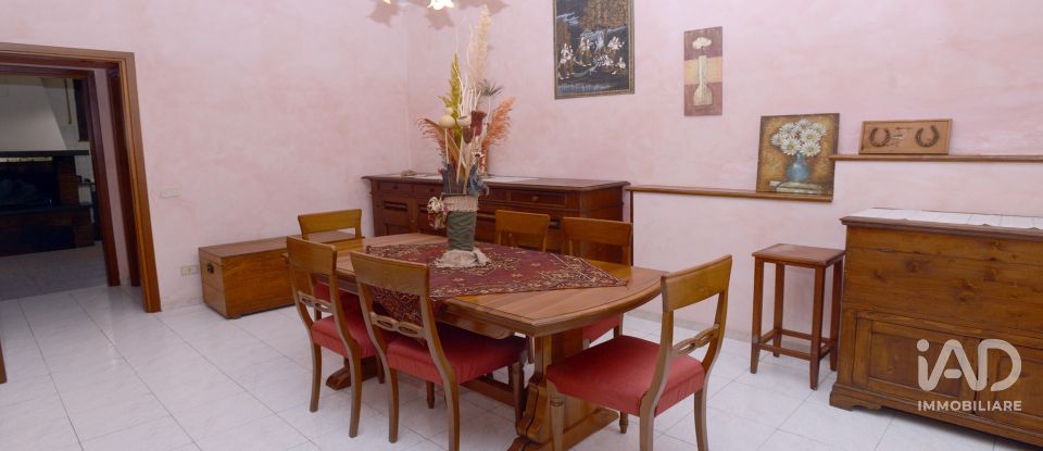 Apartment 9 rooms of 203 m² in Montecchio (05020)